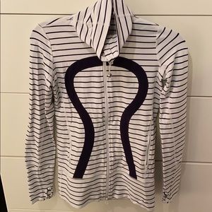 Zip up athletic wear